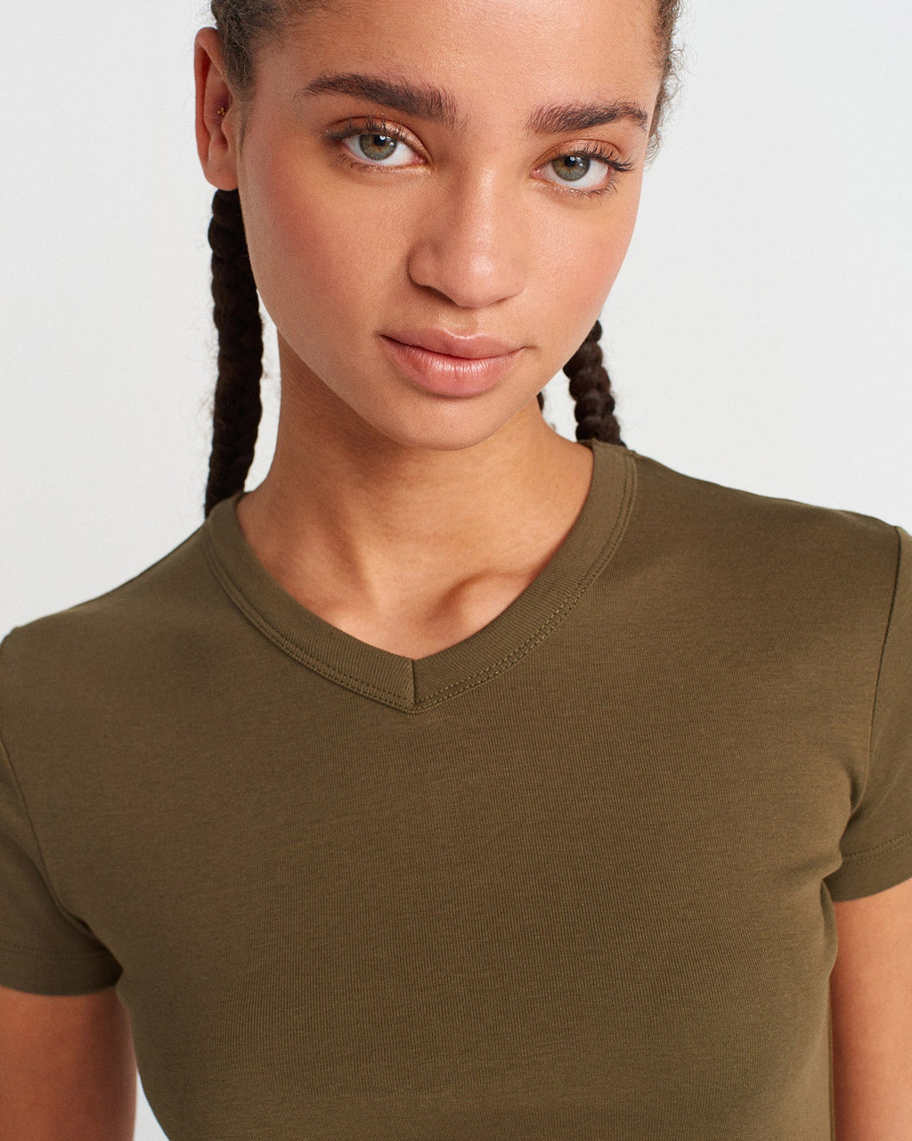 31673 %100 Pamuk V Yaka T-shirt-Haki