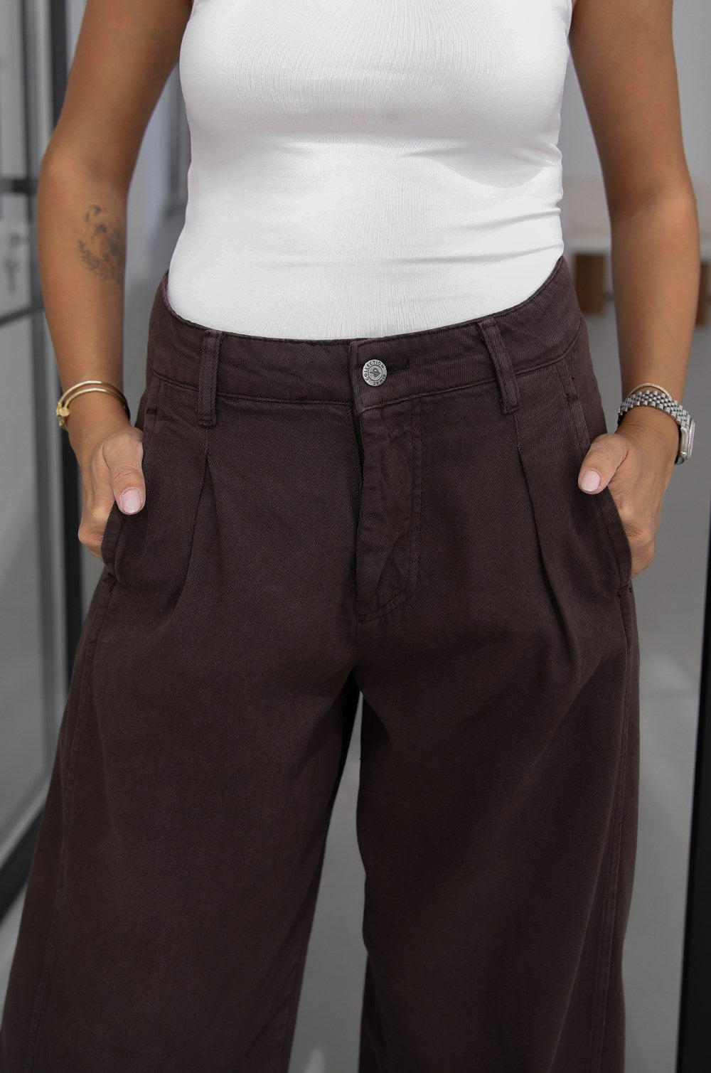 Light Brown Single-Pleat Front Wide Leg Jean