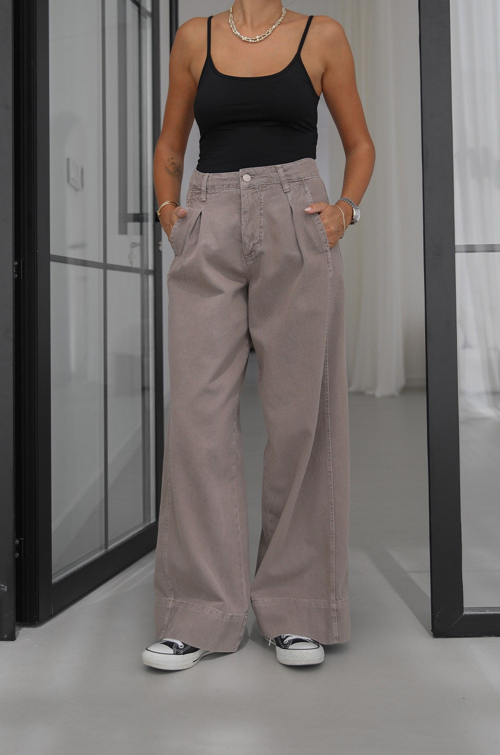 Mink Single-Pleat Front Wide Leg Jean